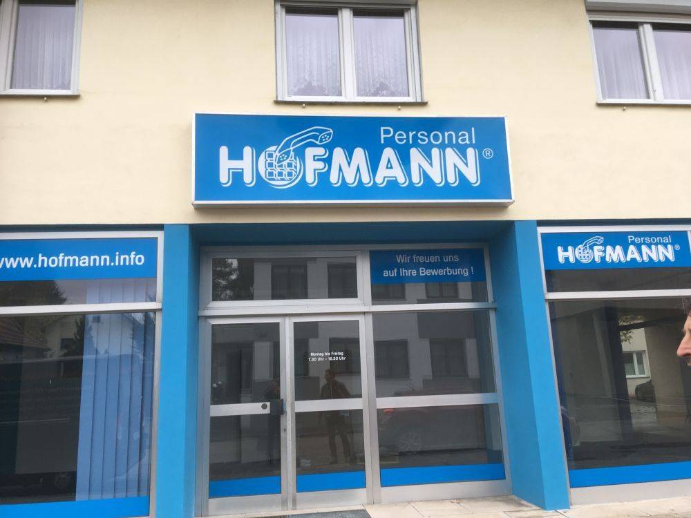 Beschriftungen Schuster aus Neuhofen an der Krems im Bezirk Linz Land